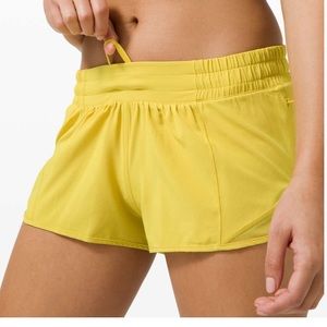 Lululemon Hotty Hot Low Rised Short